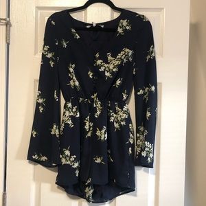 Cupcakes and cashmere navy floral romper XS